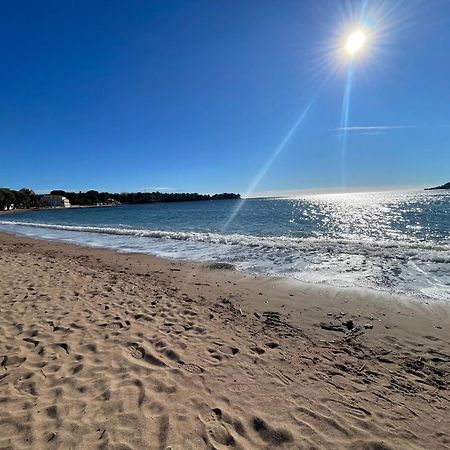 Village Cap Esterel, Piscine, Plage Saint-Raphaël エクステリア 写真