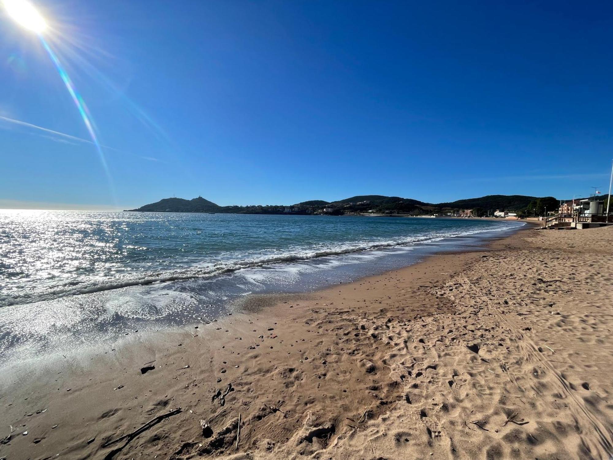 Village Cap Esterel, Piscine, Plage Saint-Raphaël エクステリア 写真